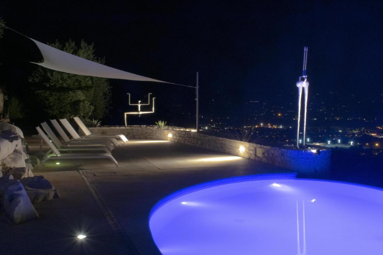 Villetta Farfallina "The Unique Property In The World With An Openable Roof" 루카 외부 사진
